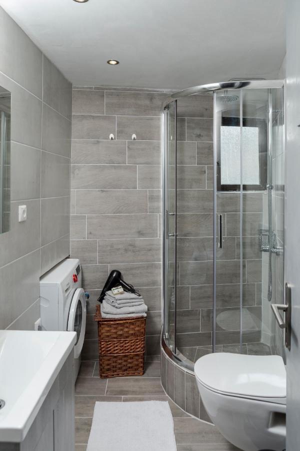Eris House Apartment *